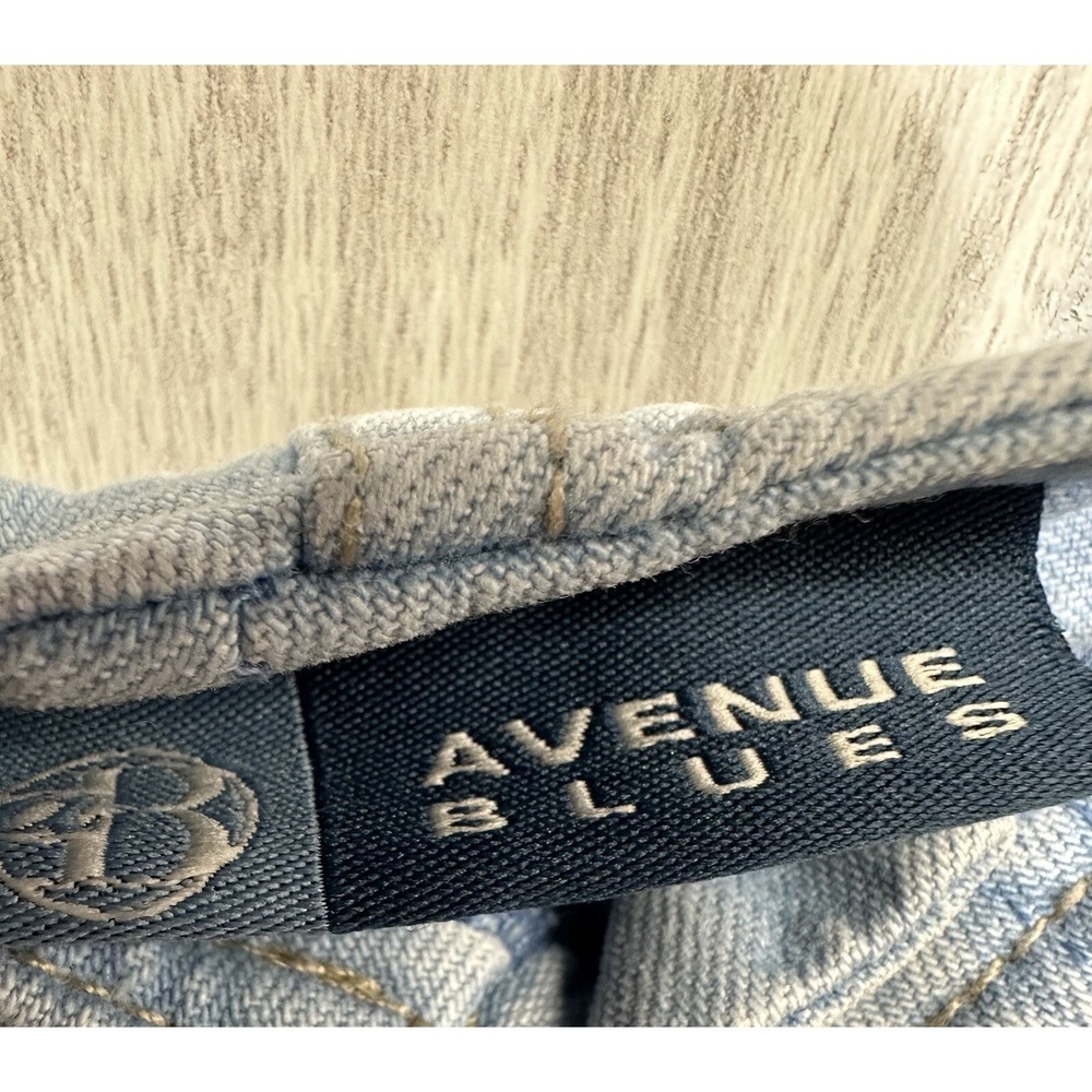 AVENUE BLUES Women's (Size 17x18") Capri Button‎ Fly Jeans Accented Cuff Pockets - Picture 2 of 3